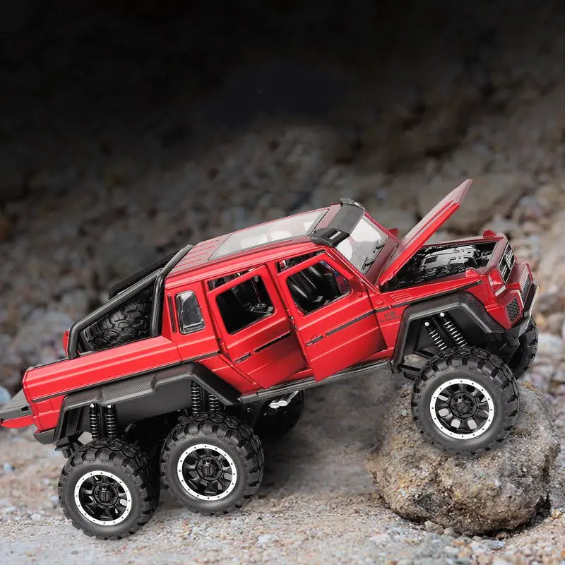 1:32 Mercedes G63 Alloy Model with Sound and Light